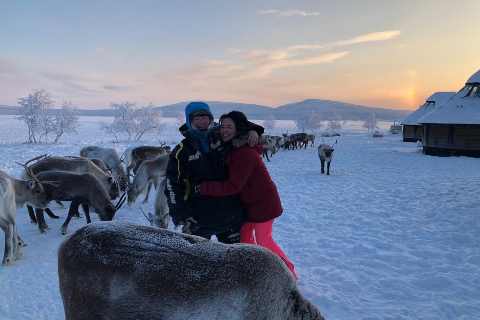 Arctic Land Adventure porot iglut emäntä ja isäntä